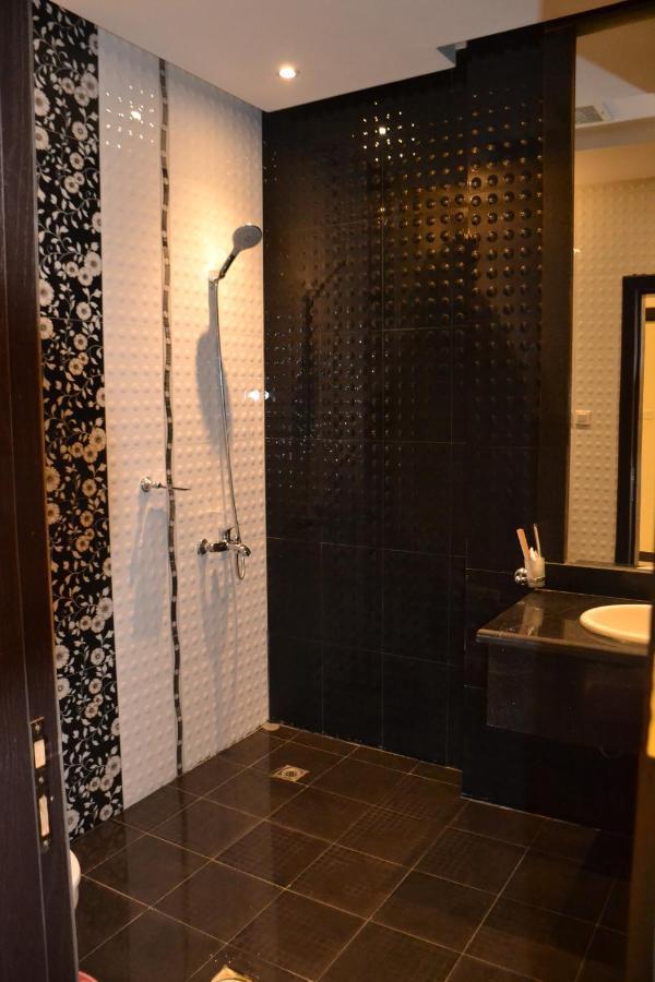 فندق الميثاق بواسطة سما ستار Riadh Exterior foto