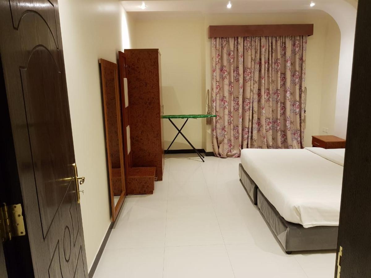 فندق الميثاق بواسطة سما ستار Riadh Exterior foto